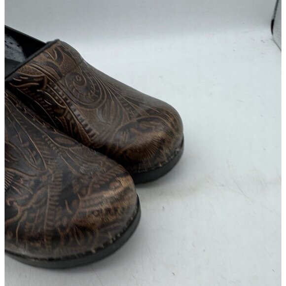 Dansko Professional Brown Embossed Leather Tooled Slip On Clogs Size 38 (US 7.5) - Picture 2 of 5